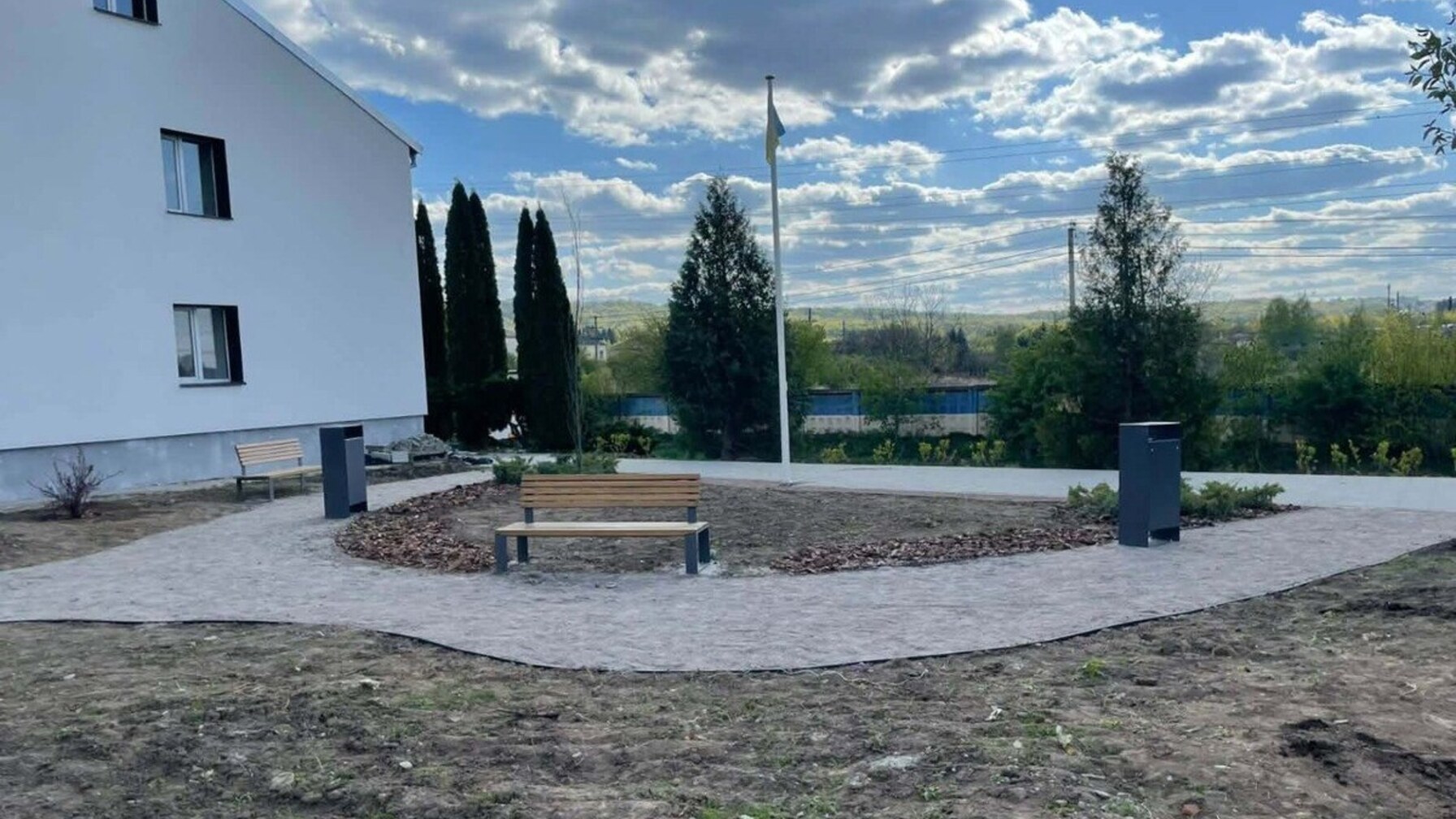 У Лисиничах облаштовують простір пам’яті полеглих Захисників
