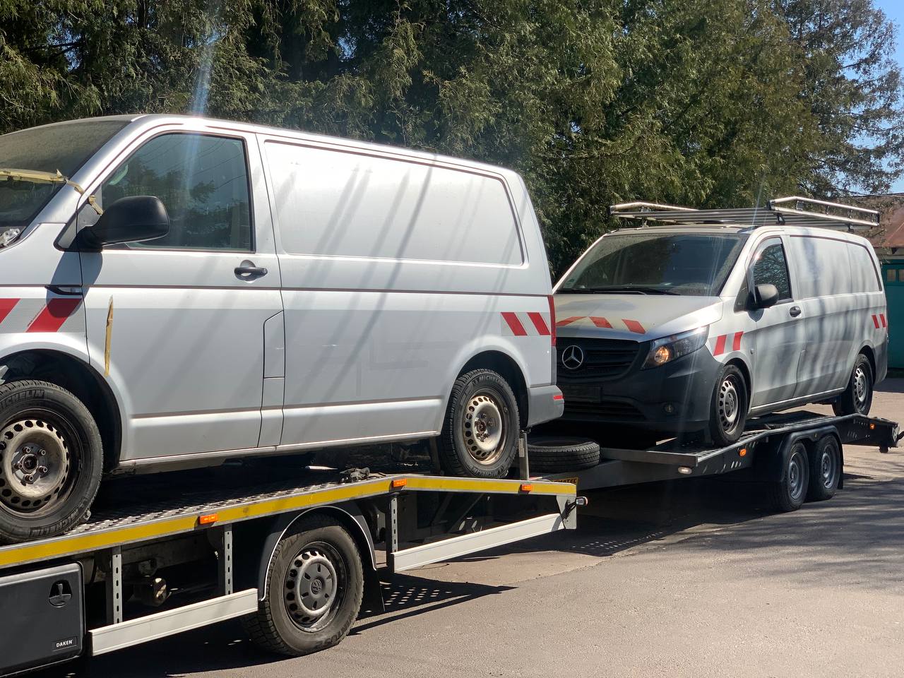 Глухівська громада отримала чотири автомобілі від німецьких партнерів