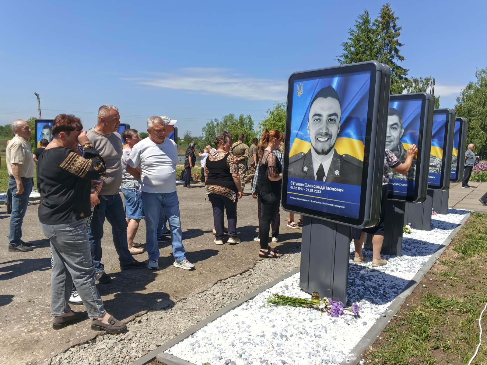 У Матусівській громаді відкрили Алею Героїв
