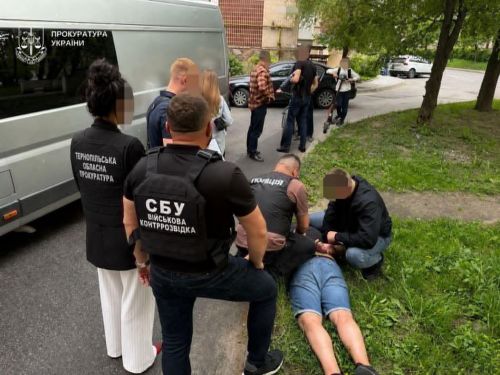 7000 доларів за «бронь»: тернополянин торгував відстрочками від мобілізації