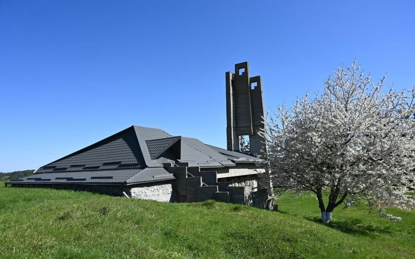 83 роки болю: Лановецька громада вшановує пам’ять жертв Молотківської трагедії