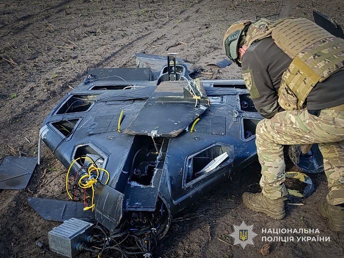 На Сумщині поліція знешкодила ворожий БпЛА, який упав в полі