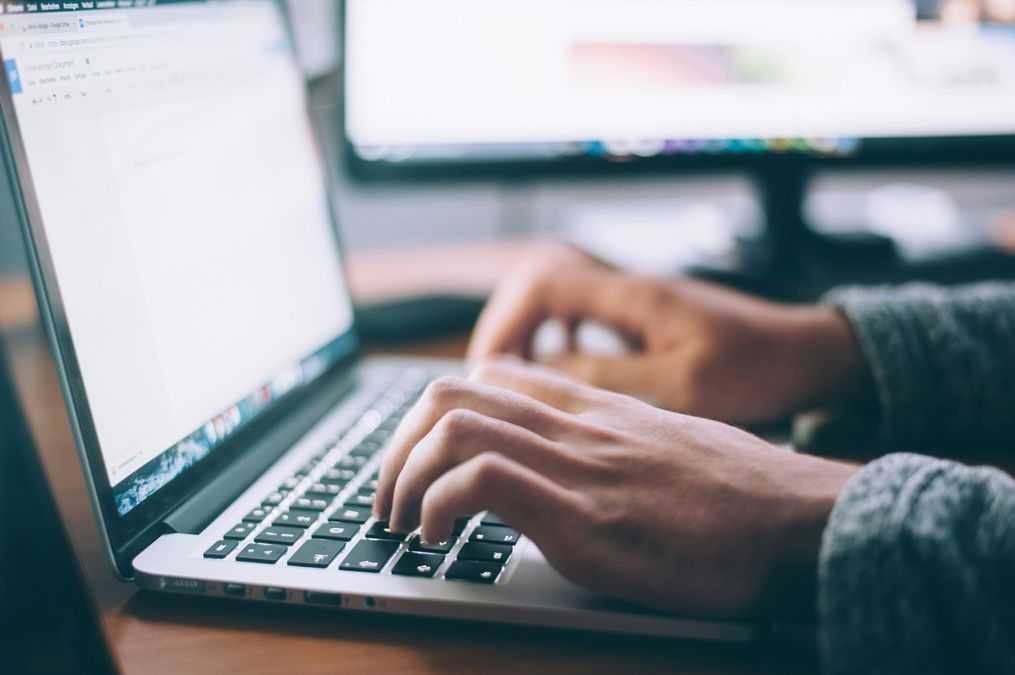 AI-агенти змінюють звички програмістів – чому ноутбуки перестали закривати
