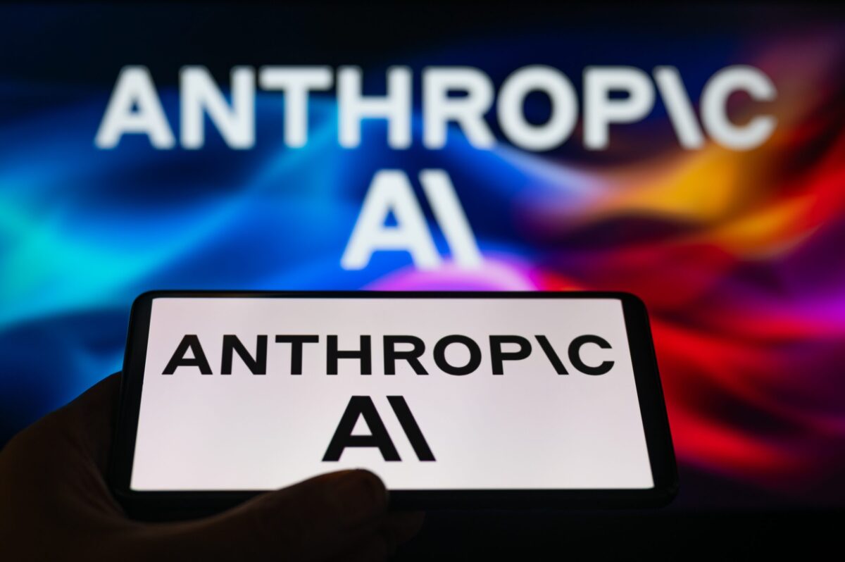Anthropic жорстко відреагувала на бум неофіційної торгівлі акціями