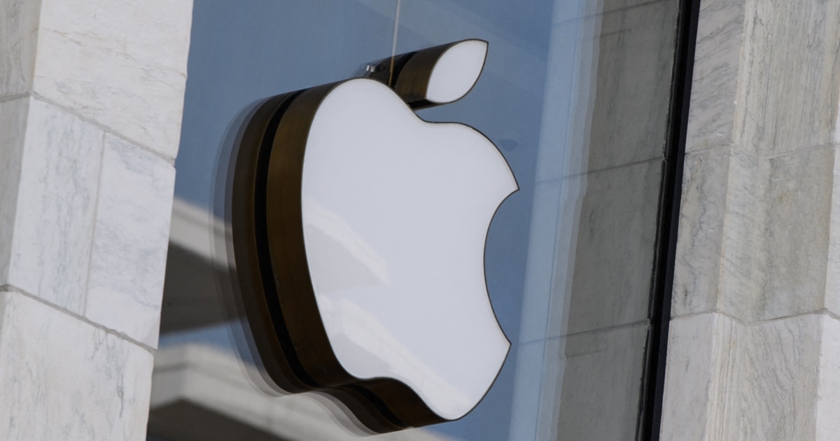 Apple в 2025 году по требованию Роскомнадзора удалила из App …