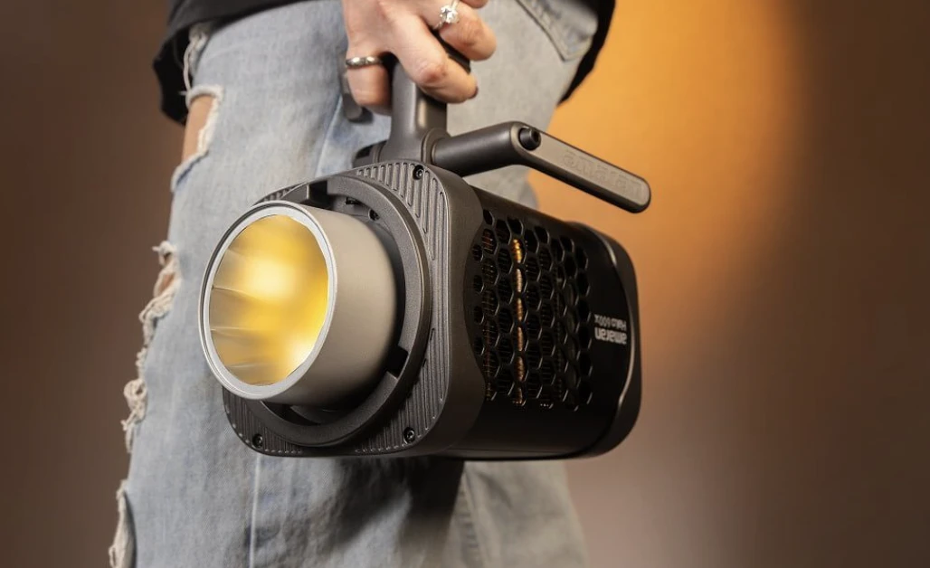 Aputure Amaran Halo 600x Bi-Color: огляд кільцевого LED-освітлювача