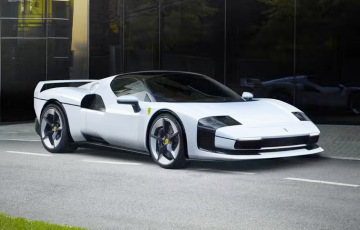 Ferrari оживила легенду F40 в новом суперкаре