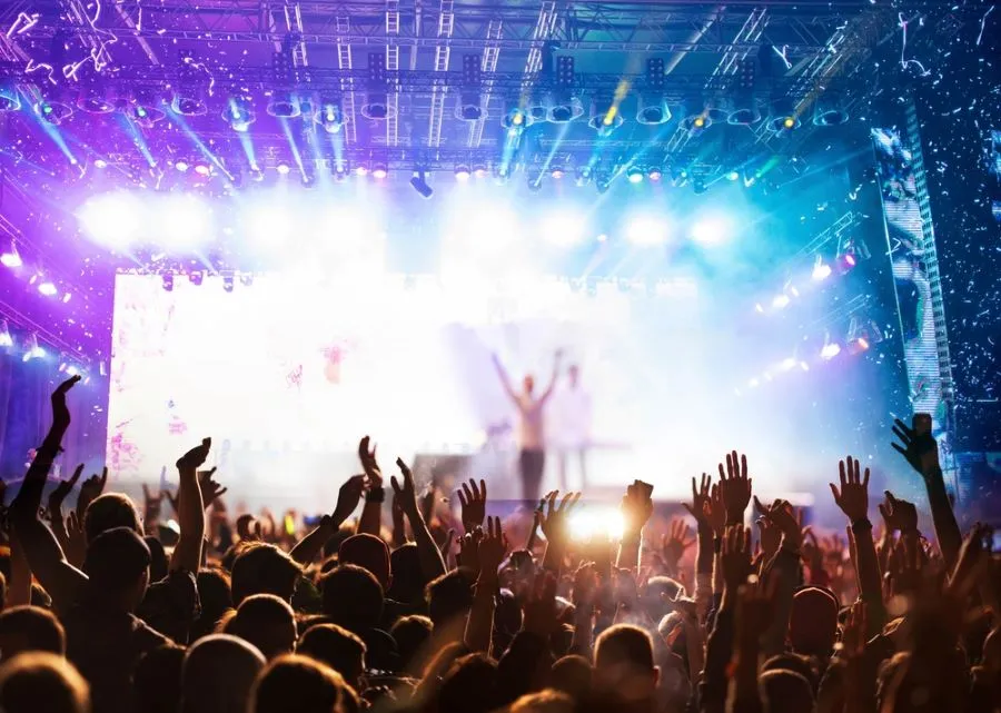 Forbes опублікував список зірок-мільярдерів: хто в рейтингу 2026