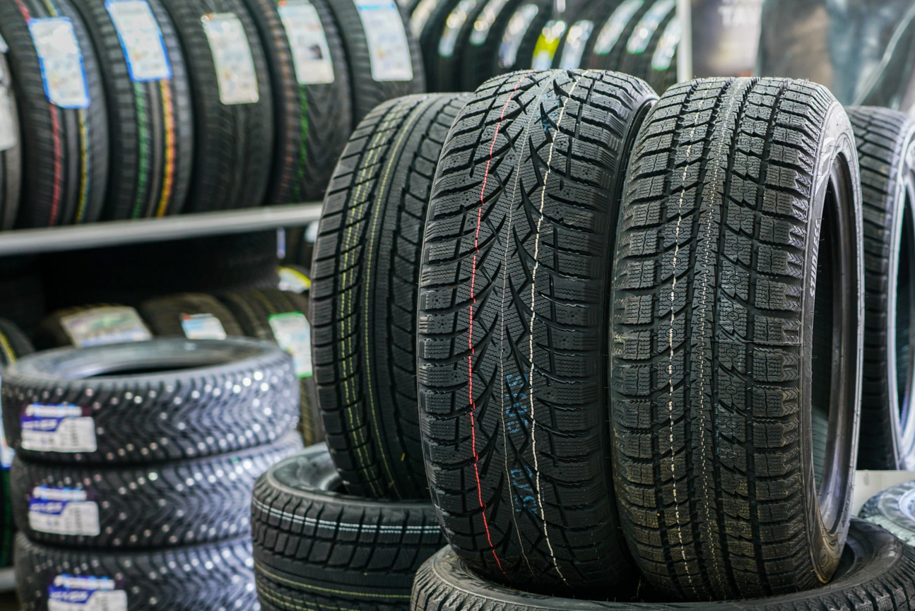 Goodyear терміново й безоплатно замінить шини: протектор не витримує швидкості