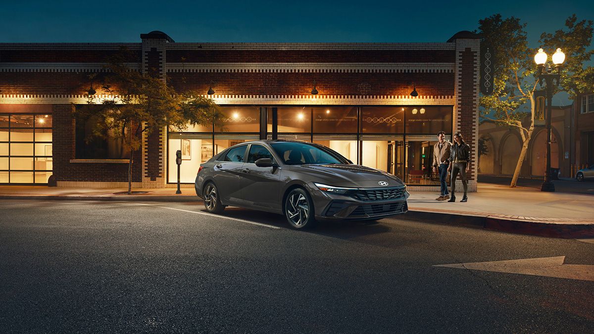Hyundai оголосила про масштабне відкликання гібридних седанів Elantra через ризик …