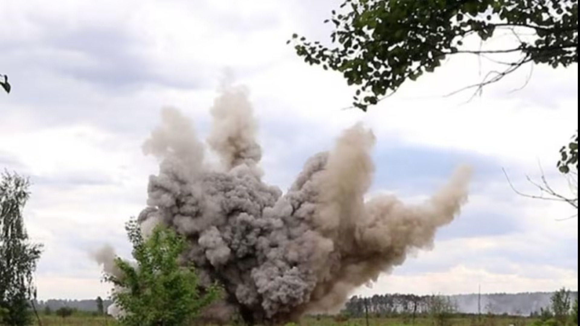 Про вибухи попереджають вінничан