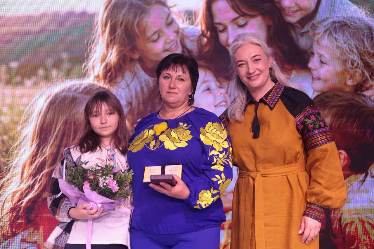 48 жительок Вінниччини отримали звання «Мати-героїня»