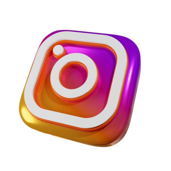Чистка підписників у Instagram: зірки втрачають мільйони підписників