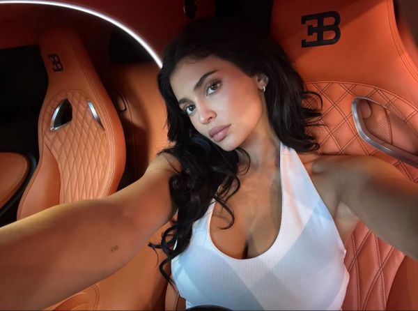 Кайлі Дженнер повністю взяла контроль над брендом KHY