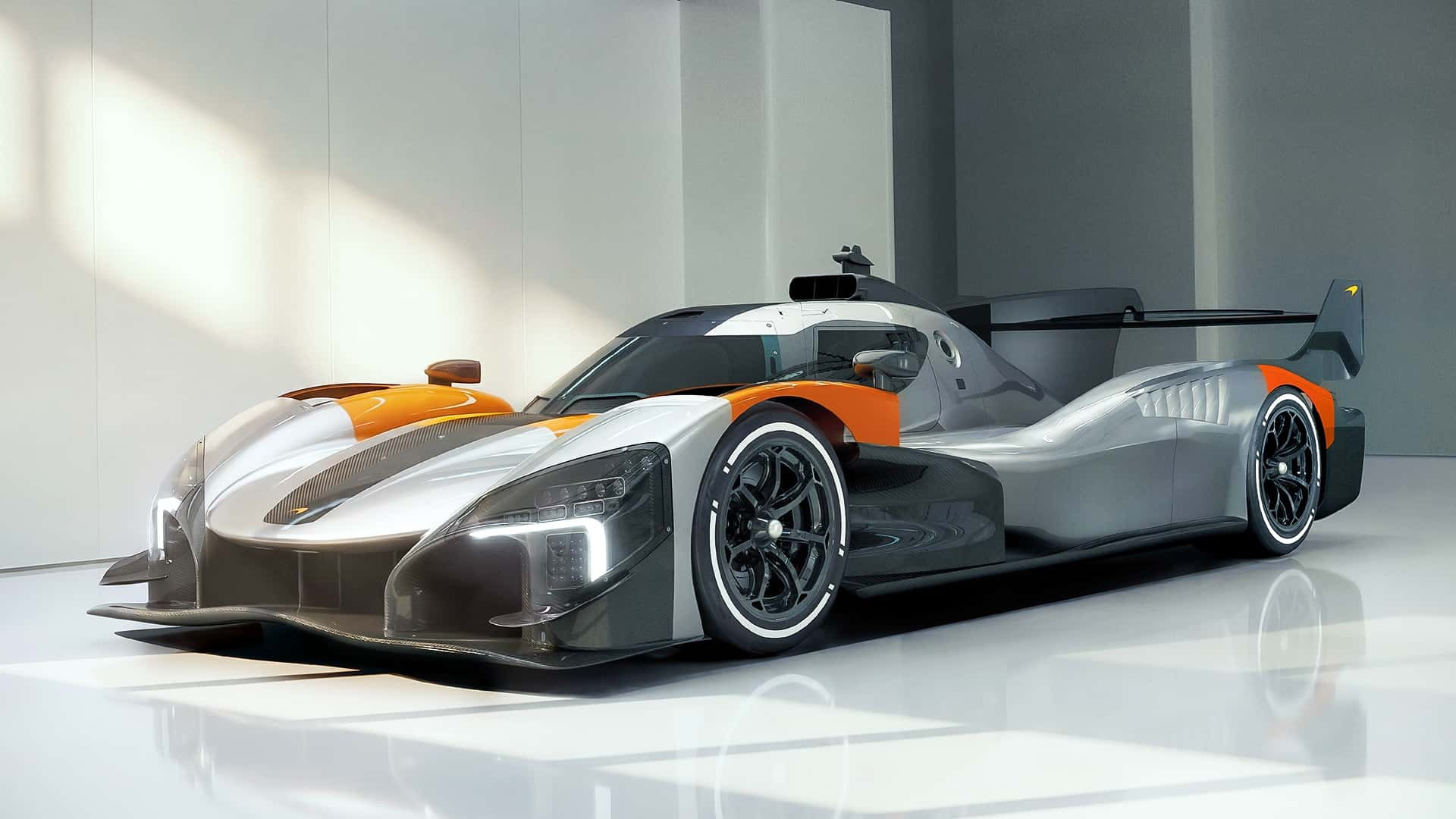 McLaren презентував новий трековий автомобіль