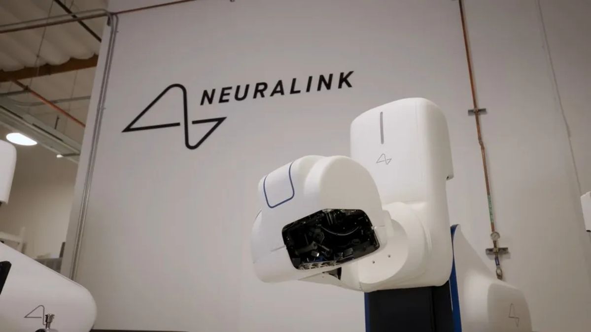 Neuralink створила робота для операцій на мозку з надточною навігацією