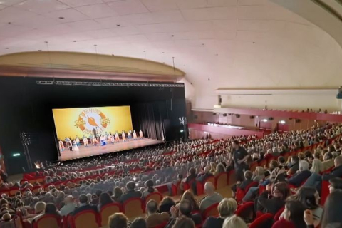 Shen Yun Performing Arts виступила в Римі попри погрози вибуху …