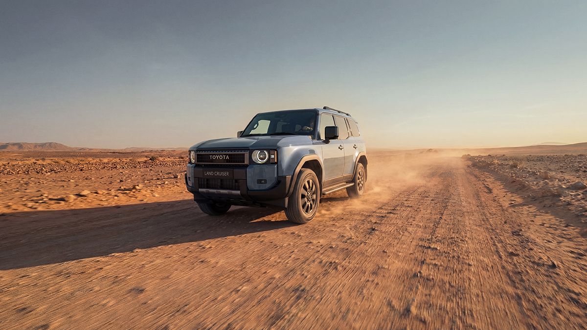 Toyota Land Cruiser 250 отримав нові версії для комфорту на …