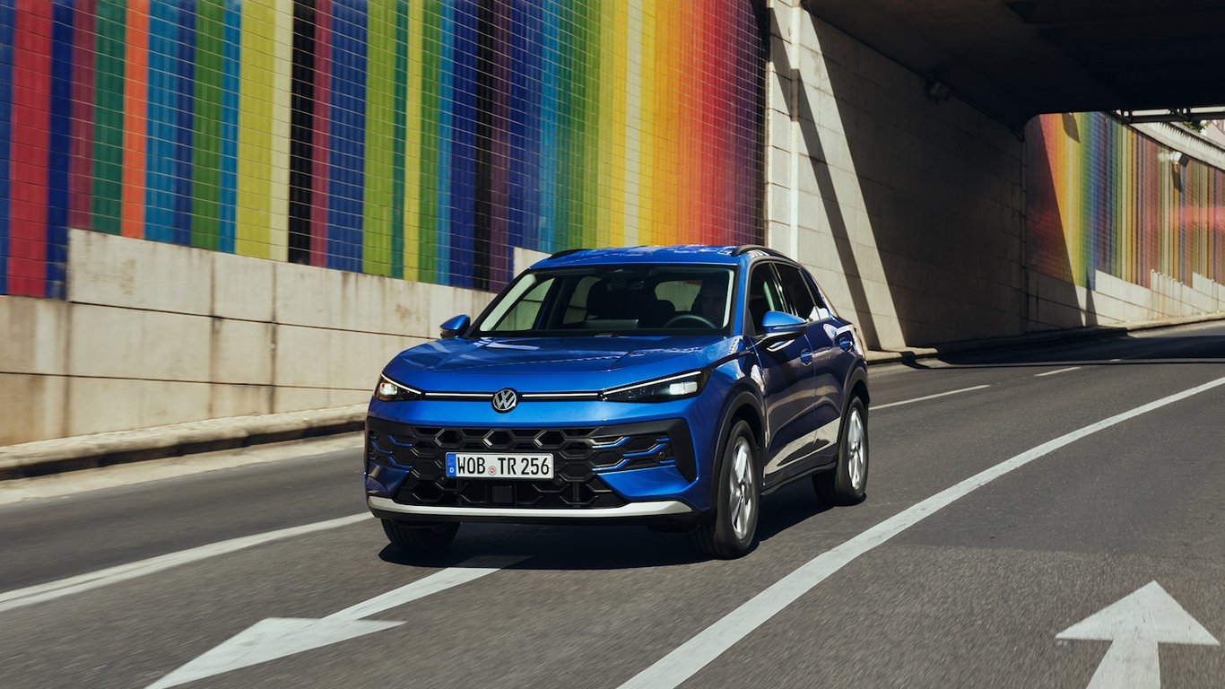 Volkswagen кинув виклик Toyota на її полі