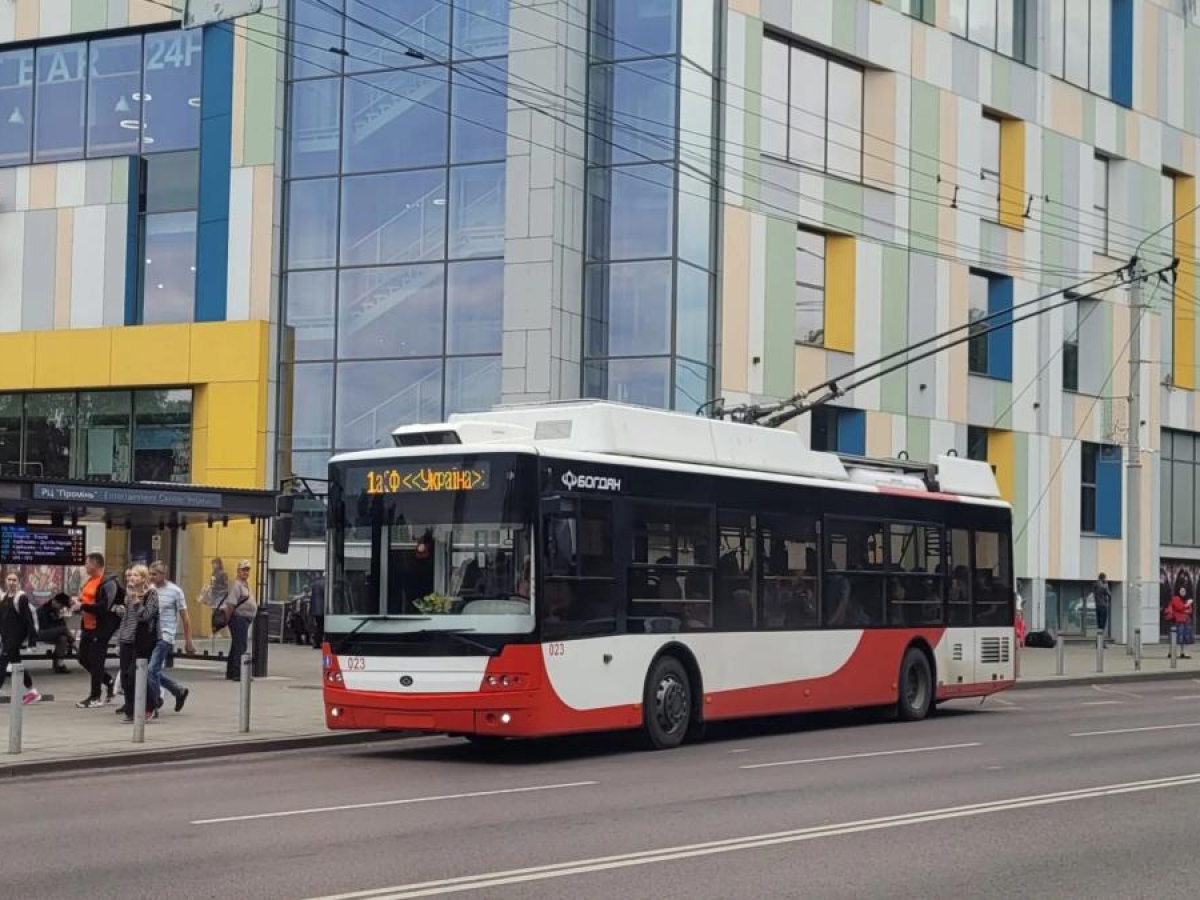 У Луцьку відновили рух транспорту проспектом Василя Мойсея