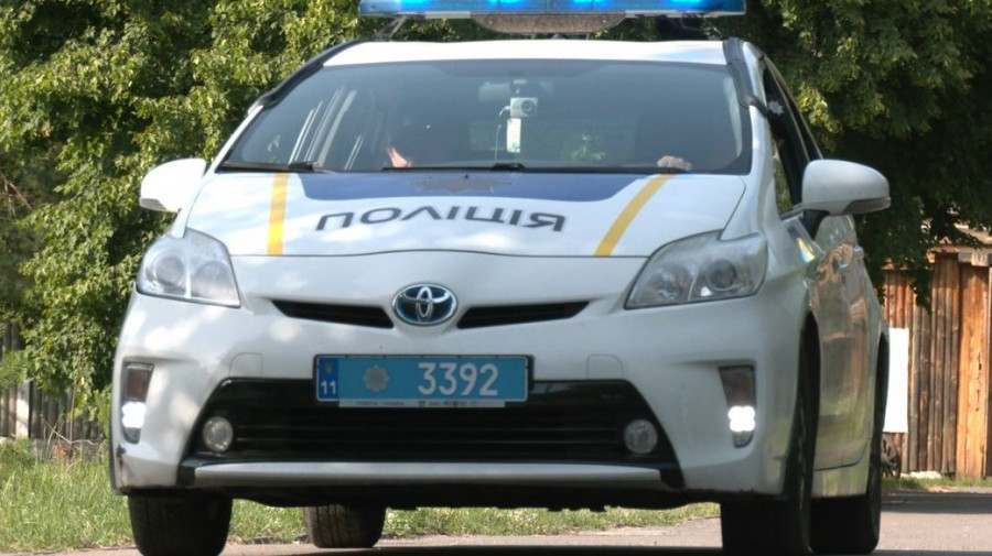 У Черкасах чоловік відкрив стрілянину по дітях через бузок: поліція …