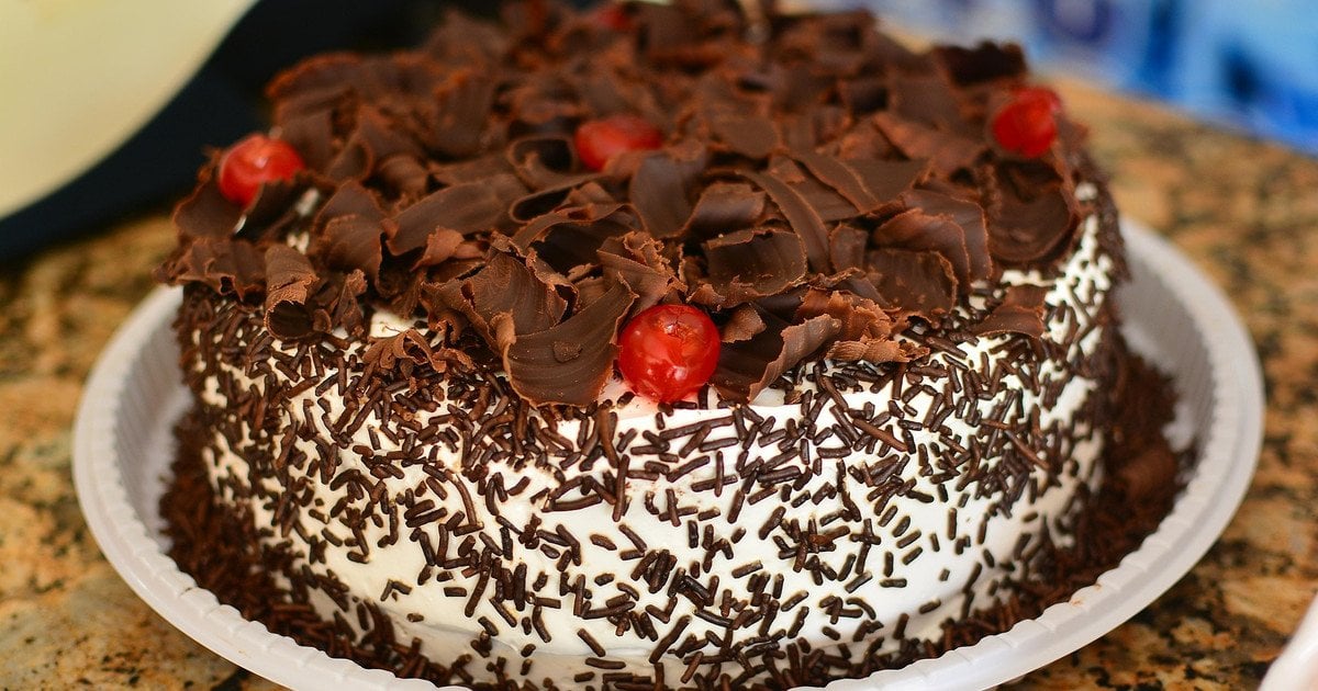 Топ невинних десертів, які вбивають ваше серце