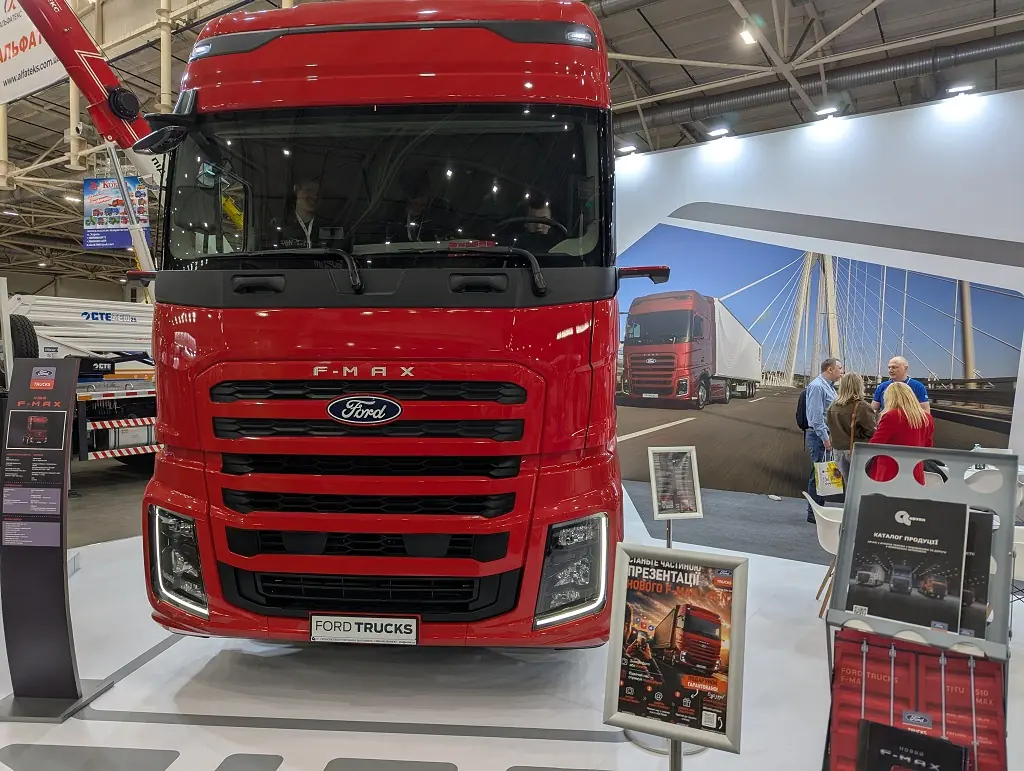 Які автомобілі показали на виставці ComAutoTrans 2026 у Києві
