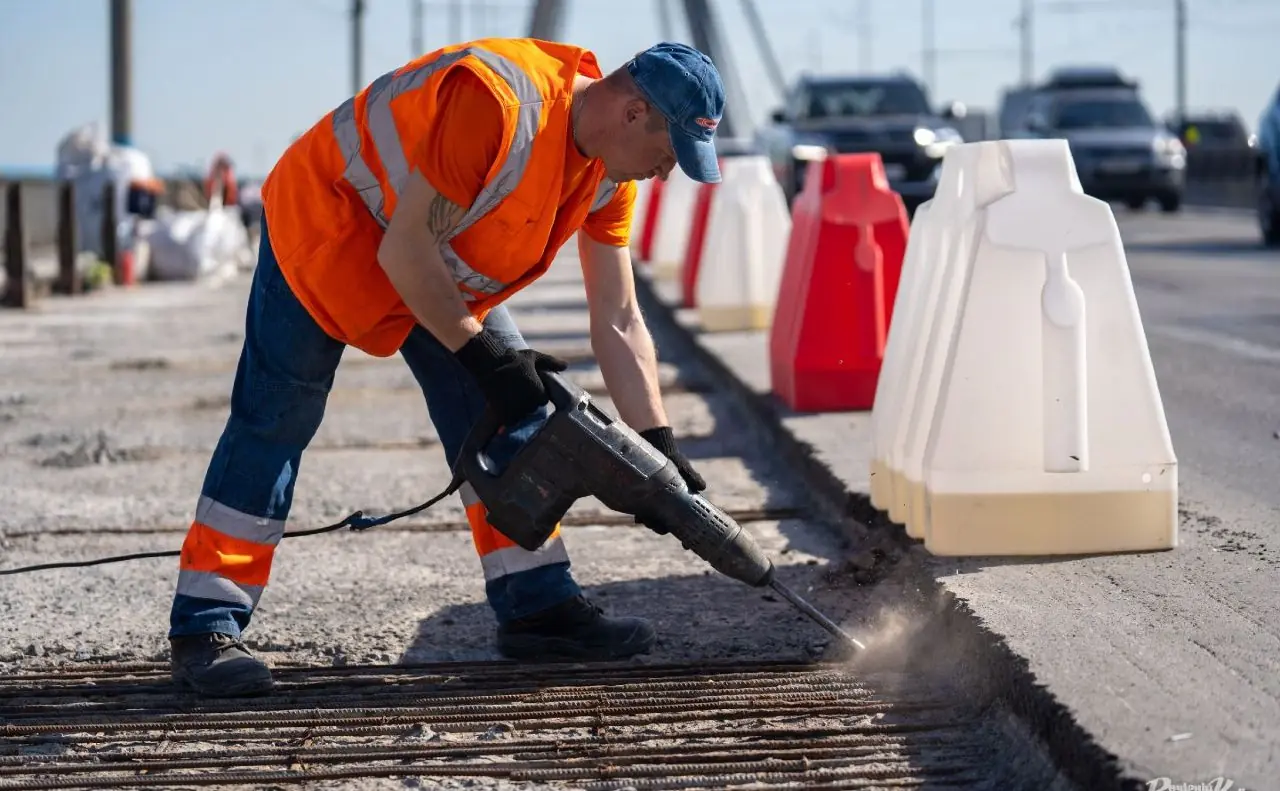 Із 1 до 4 травня частково обмежать рух Південним мостом …