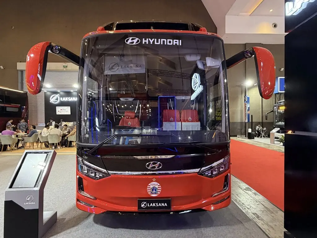 На виставці автобусів Busworld у Джакарті показали цікаві новинки