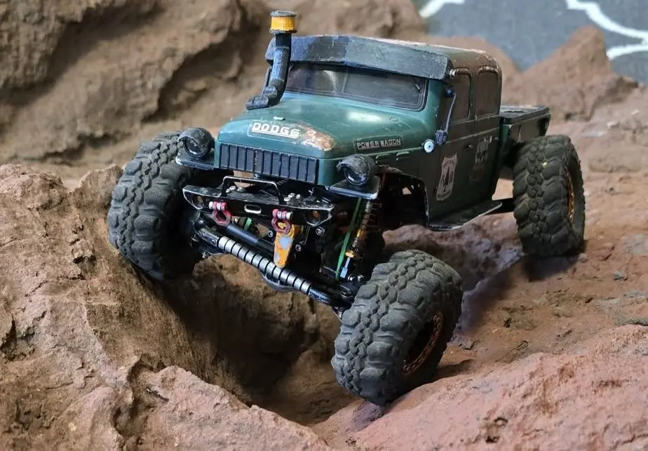 Перегони на виживання: як розважаються учасники змагань з Rock Crawling …