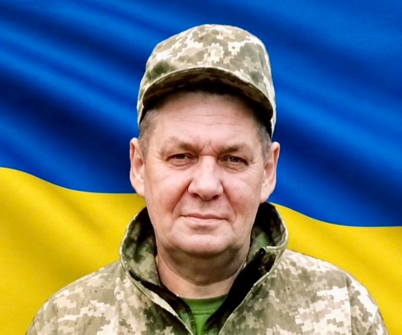 Кролевеччина попрощалася із своїм героєм Олександром Саченком