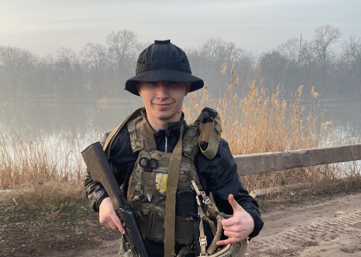 У Конотопі провели в останню дорогу воїна Нікіту Кузьменка