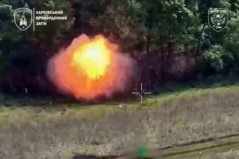 На Харківщині прикордонники знищили ворожу гармату і два склади боєприпасів