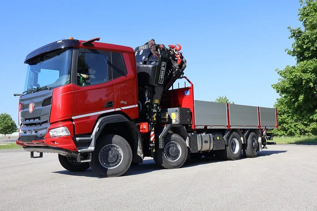 Tatra представляє багатофункціональну вантажівку Phoenix 8х8