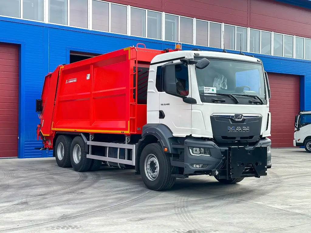 У Кременчуці виготовили потужний автомобіль для комунальників